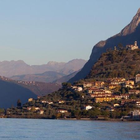 Casa Madali' - Nel Borgo Leilighet Marone Eksteriør bilde